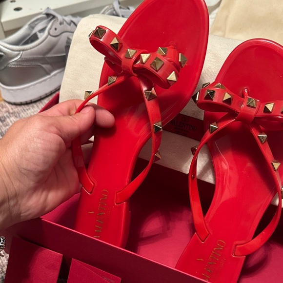 Valentino Red Rockstud Bow Jelly Sandals with Gold Studs - Picture 5 of 7
